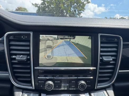 Used 2012 Porsche Panamera image 21