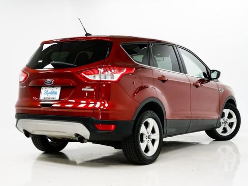 Used 2015 Ford Escape SE image 26