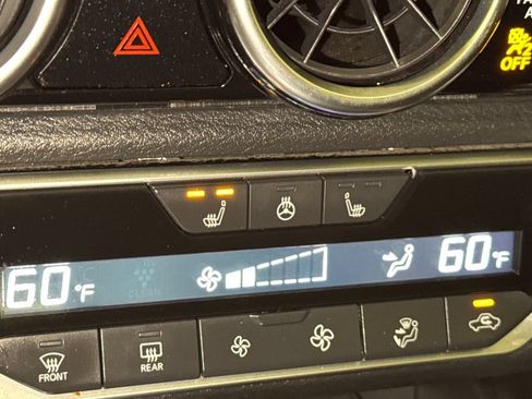 Used 2023 Nissan Sentra SR w/ SR Premium Package FWD image 25