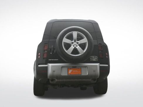 Used 2024 Land Rover Defender 130 S image 53