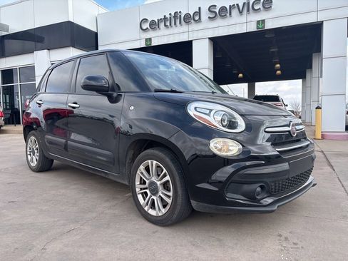 Used 2020 FIAT 500L Pop image 1