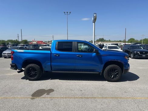 Used 2022 Chevrolet Silverado 1500 Custom Trail Boss w/ LPO, Dark Essentials Package image 3