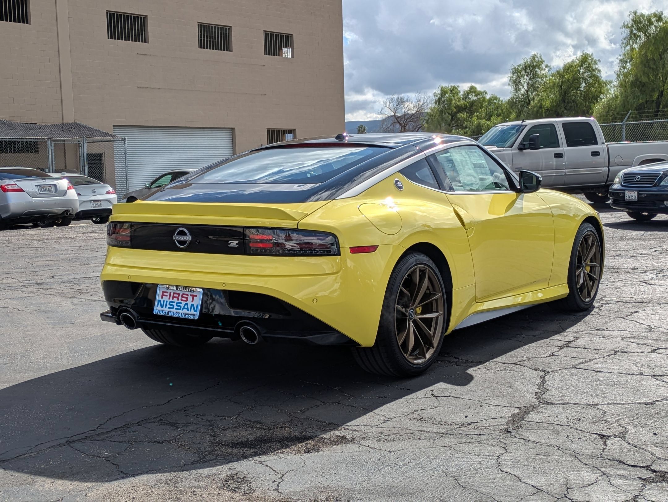New 2023 Nissan Z w/ Floor Mat Package (L93) RWD image 5