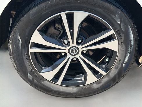 Used 2020 Nissan Sentra SV FWD image 9