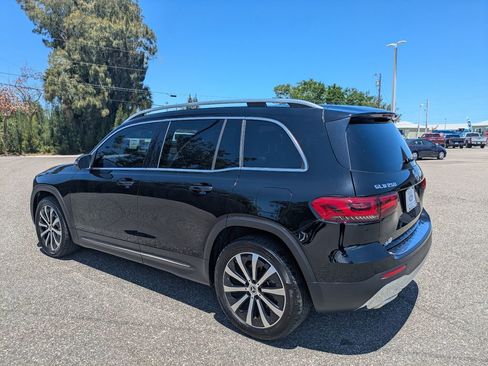 Used 2021 Mercedes-Benz GLB 250 image 8
