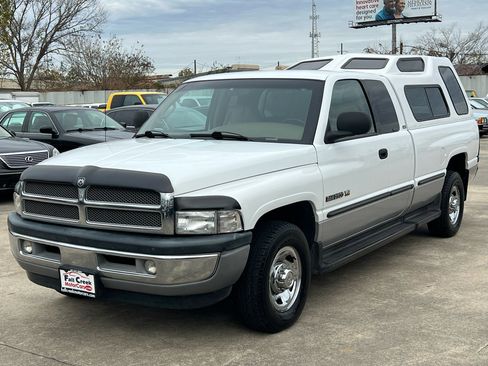 Used 1999 Dodge Ram 2500 Truck 2WD Quad Cab image 2