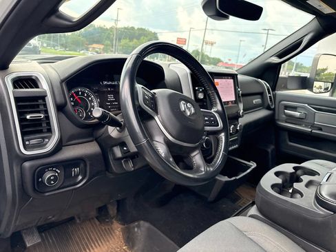 Used 2022 RAM 2500 Big Horn w/ Level A Equipment Group AWD/4WD image 4
