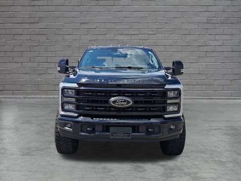 Used 2024 Ford F250 Lariat w/ Black Appearance Package AWD/4WD image 4