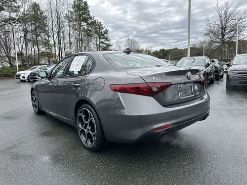 Used 2022 Alfa Romeo Giulia Ti image 3