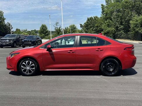 Used 2021 Toyota Corolla LE FWD image 22