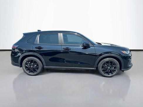 Used 2023 Honda HR-V Sport image 2