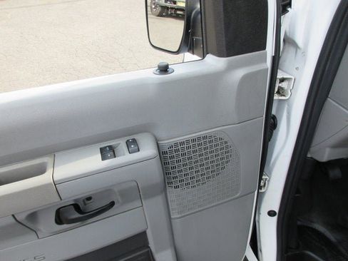 Used 2011 Ford E-350 and Econoline 350 Super Duty w/ PWR Group RWD image 17