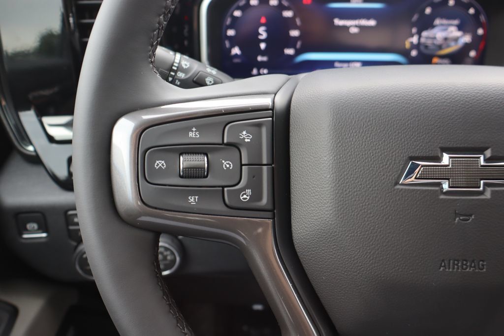 New 2026 Chevrolet Silverado 2500 ZR2 w/ ZR2 Bison Edition AWD/4WD image 9