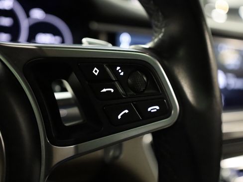 Used 2018 Porsche Panamera 4S image 26