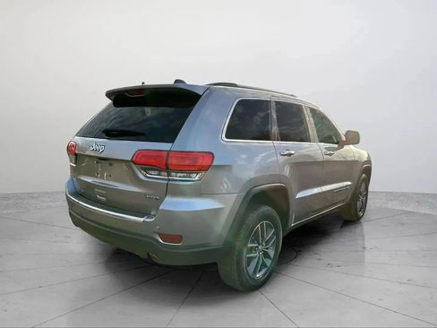 Used 2017 Jeep Grand Cherokee Limited image 13