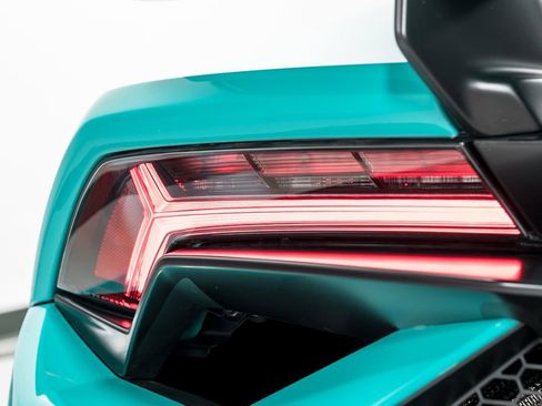 Used 2023 Lamborghini Huracan Tecnica image 54