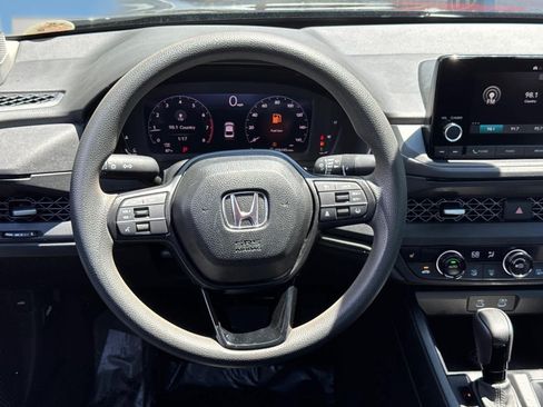 Used 2025 Honda Accord SE image 18