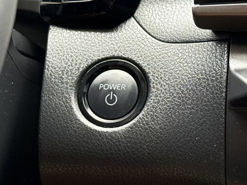 Used 2025 Toyota Camry SE FWD image 26