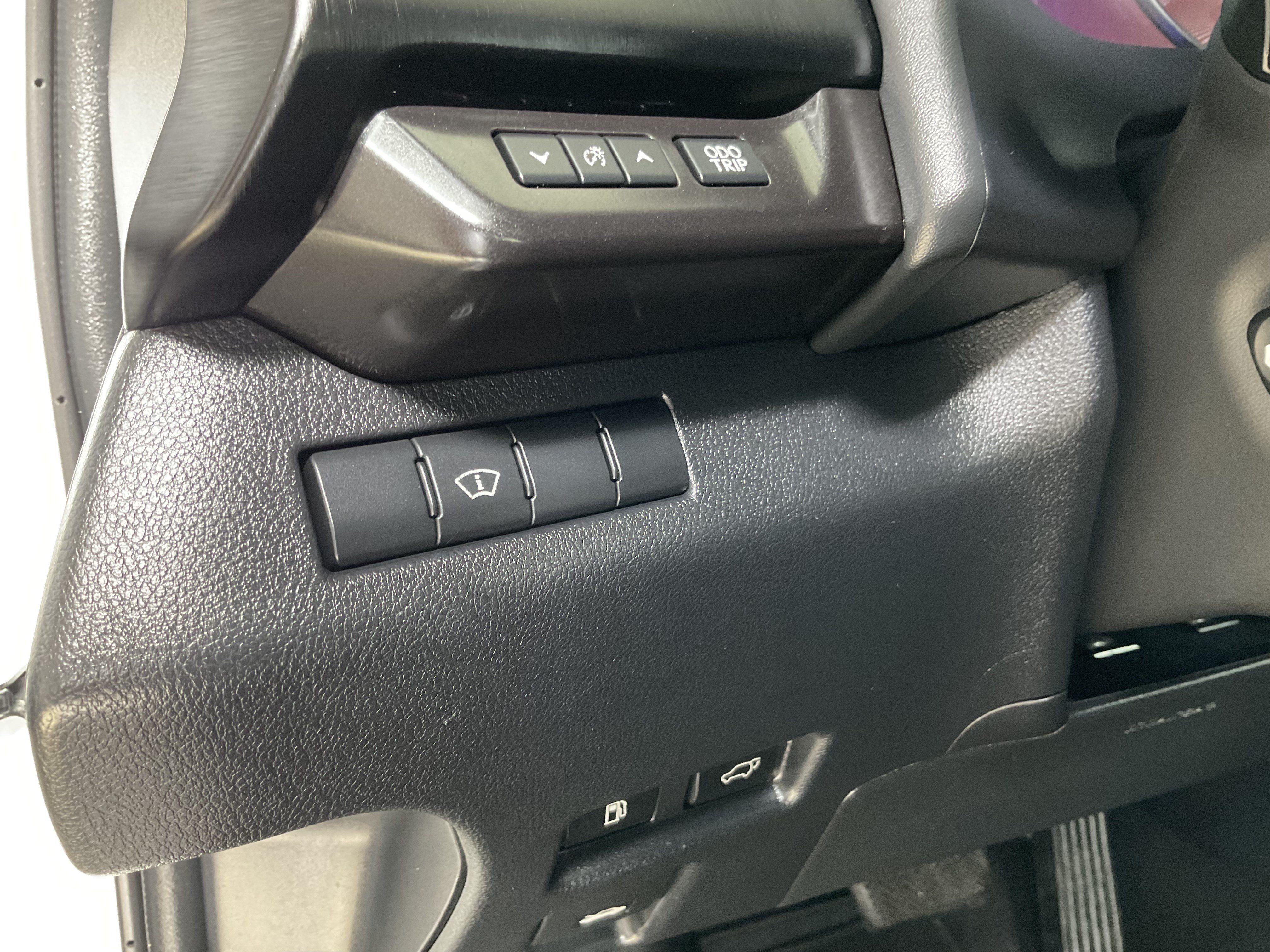 Used 2021 Lexus UX 250h w/ Premium Package AWD/4WD image 28