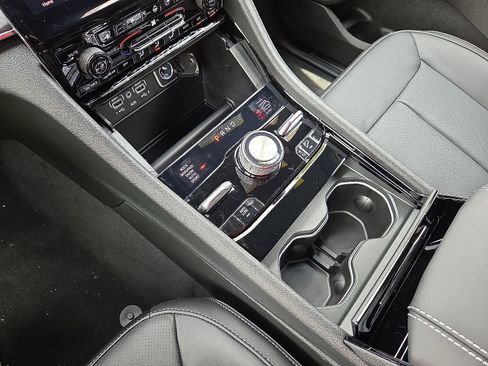 New 2025 Jeep Grand Cherokee L Overland w/ Rear Seat Video Group I image 23