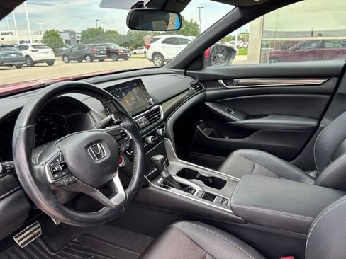 Used 2020 Honda Accord Sport image 8