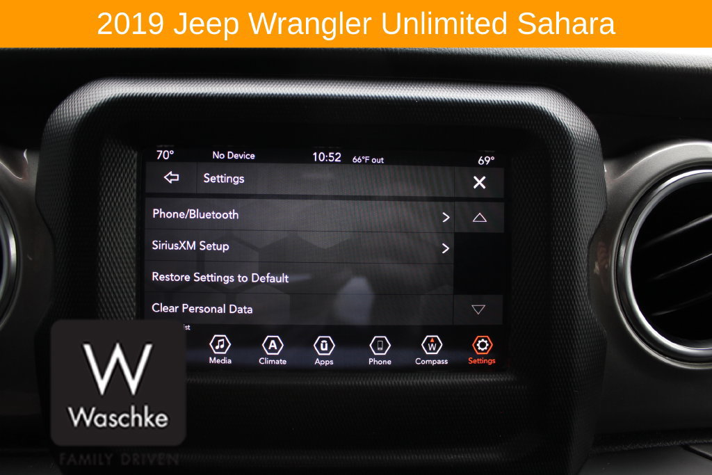 Used 2019 Jeep Wrangler Unlimited Sahara AWD/4WD image 49