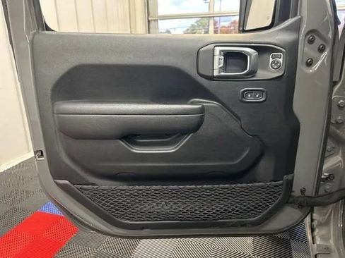 Used 2022 Jeep Wrangler Unlimited Sport AWD/4WD image 11