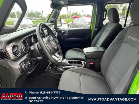 Used 2019 Jeep Wrangler Unlimited Sahara w/ Cold Weather Group AWD/4WD image 23