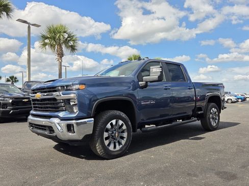 New 2026 Chevrolet Silverado 2500 LT w/ All Star Edition AWD/4WD image 2