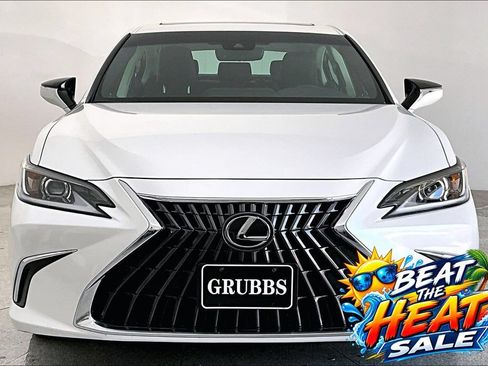 Used 2025 Lexus ES 350 w/ Accessory Package (Z2) FWD image 3