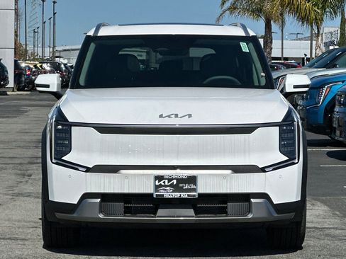 New 2026 Kia EV9 Wind AWD/4WD image 9