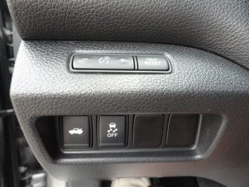 Used 2016 Nissan Altima 2.5 SV w/ Convenience Package FWD image 17
