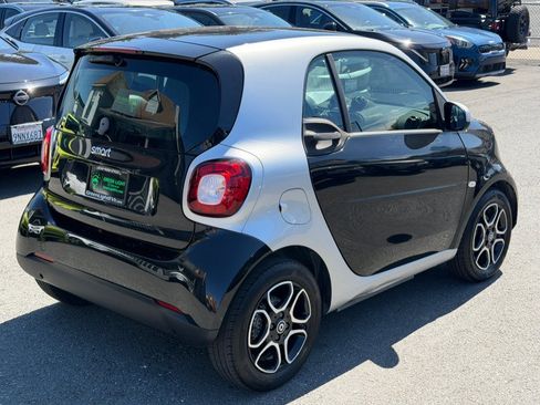 Used 2017 smart fortwo electric drive RWD image 5