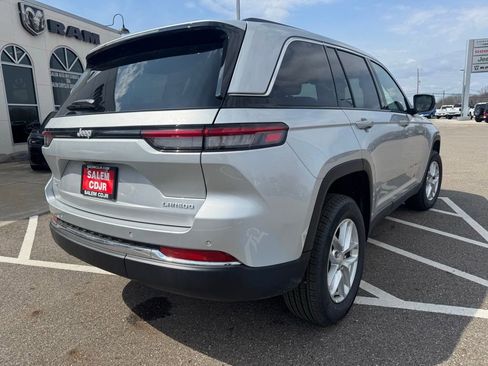 New 2026 Jeep Grand Cherokee Laredo AWD/4WD image 9
