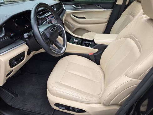 Used 2022 Jeep Grand Cherokee L Limited RWD image 15