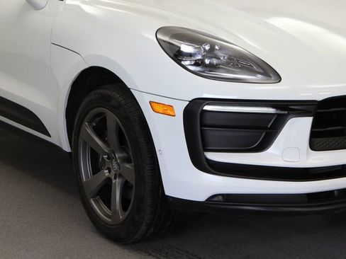 Used 2023 Porsche Macan Turbo AWD/4WD image 2