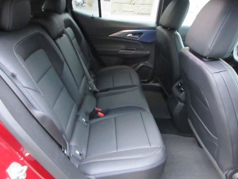 New 2026 Chevrolet Equinox EV LT image 17