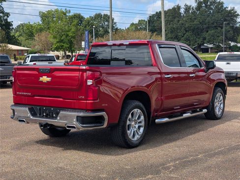 Used 2025 Chevrolet Silverado 1500 LTZ w/ LTZ Premium Package AWD/4WD image 7