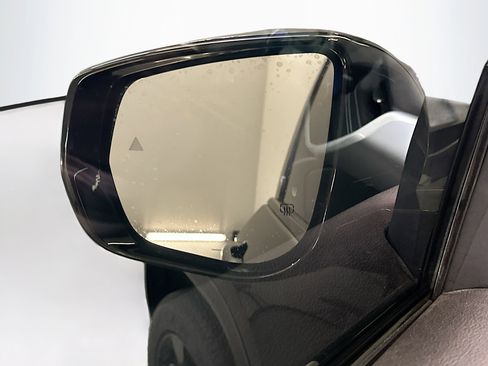 Used 2023 Jeep Grand Cherokee L Laredo image 16