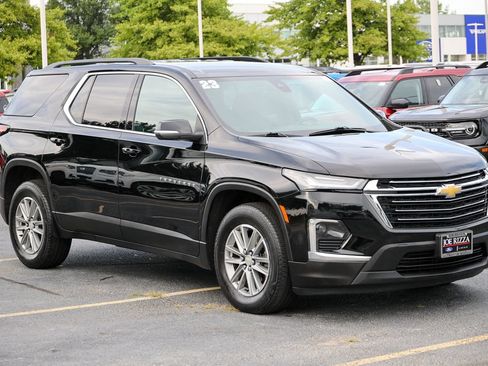 Used 2023 Chevrolet Traverse LT FWD image 28