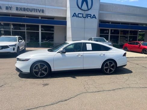 Used 2025 Honda Accord Sport image 31