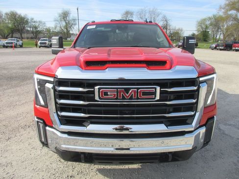 New 2026 GMC Sierra 3500 SLE w/ SLE Value Package image 11