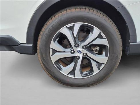 Used 2022 Subaru Outback Limited AWD/4WD image 14