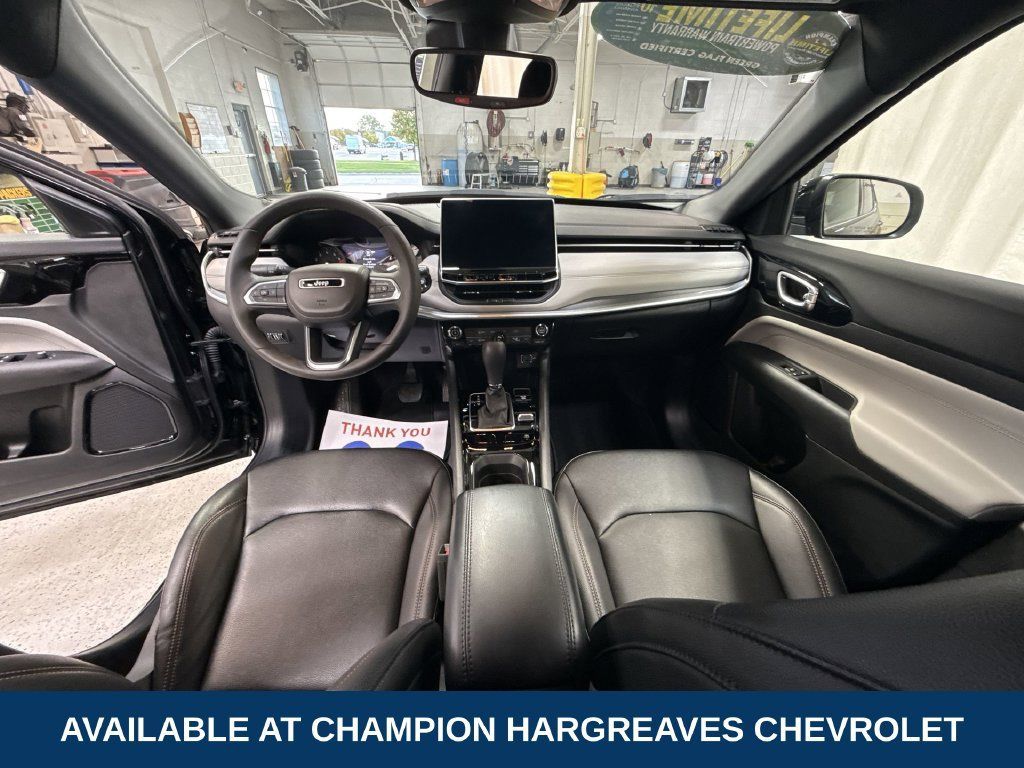 Used 2024 Jeep Compass Limited AWD/4WD image 27
