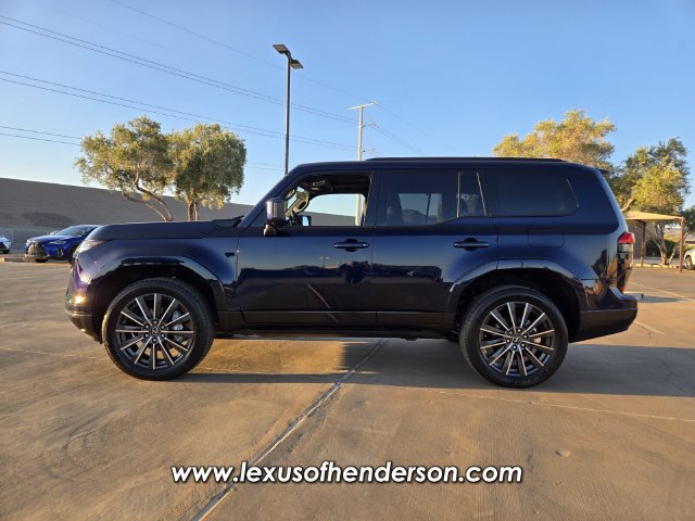 Certified 2026 Lexus GX 550 w/ Accessory Package (2T) AWD/4WD image 3