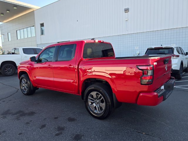 Certified 2025 Nissan Frontier SV AWD/4WD image 5