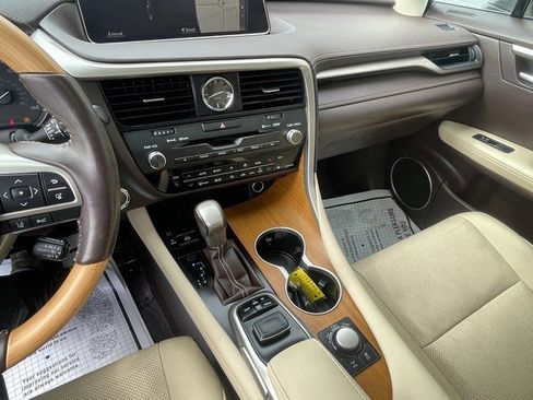 Used 2019 Lexus RX 350 AWD w/ Navigation Package image 18