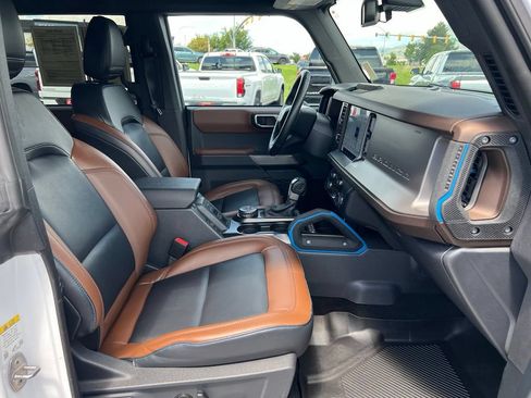 Used 2023 Ford Bronco Outer Banks AWD/4WD image 15