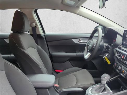 Used 2024 Kia Forte LXS image 23