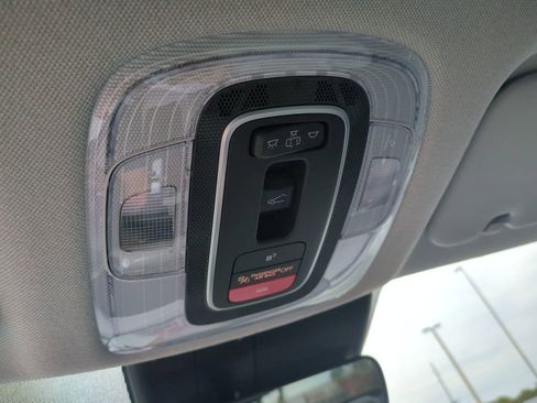 New 2026 Hyundai Elantra Limited FWD image 23